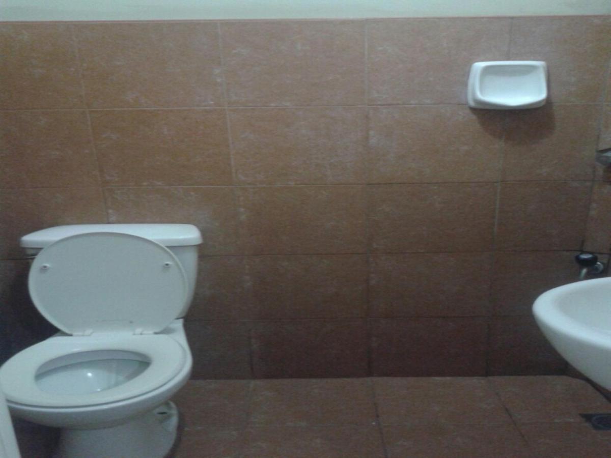 11Th Street Bed And Breakfast Bacolod Esterno foto
